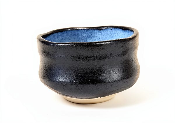 Minoribo Japanese Ceramic Matcha Bowl Black & Light Blue YHT005-3