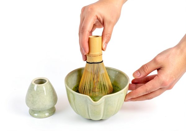 Artcome Matcha Bowl with Pouring Spout and Whisk Holder Set - Ceramic-4