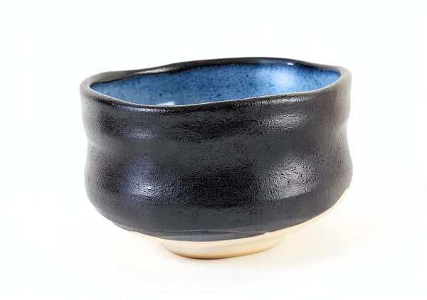 Minoribo Japanese Ceramic Matcha Bowl Black & Light Blue YHT005-1